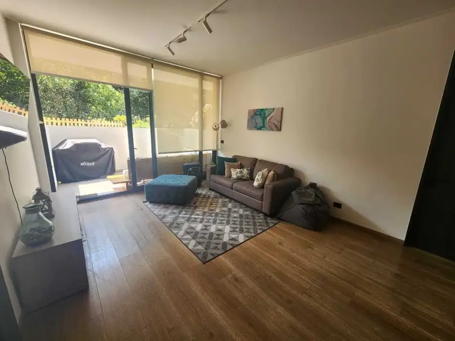 Departamento con pequeño Jardín, foto 9