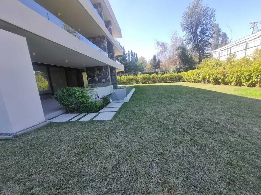 Departamentos con Jardín Privado, foto 2