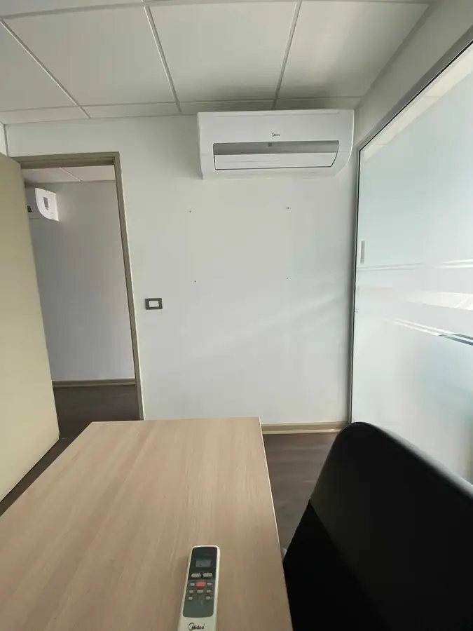 Oficina Moderna con Excelente Conectividad, foto 9