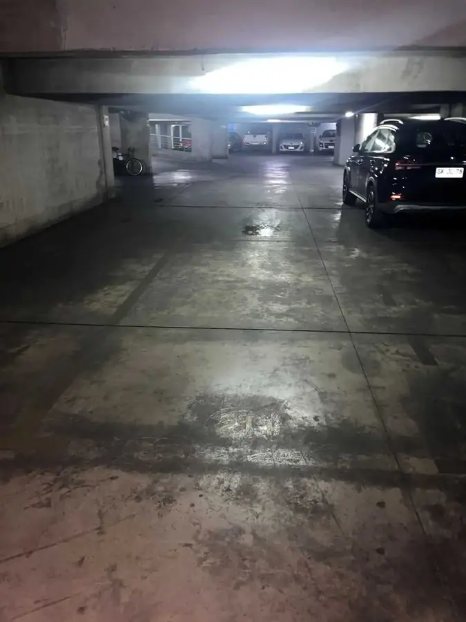 Tu estacionamiento en el complejo