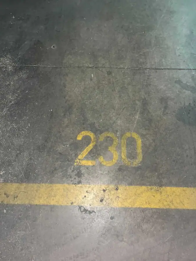 Tu estacionamiento en el complejo