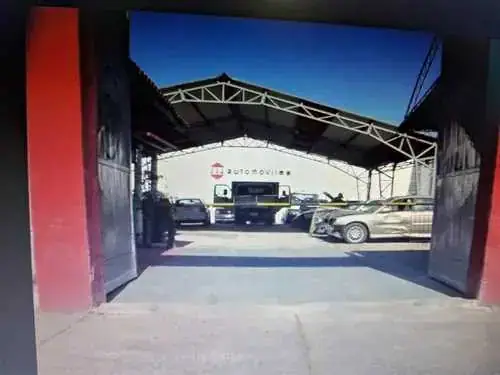 En venta galpón con oficinas, foto 2